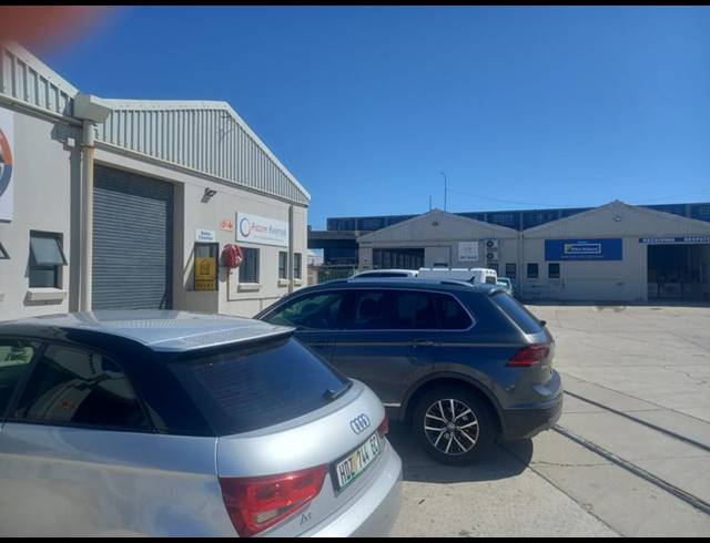 INDUSTRIAL PROPERTY TO RENT IN NORTH END